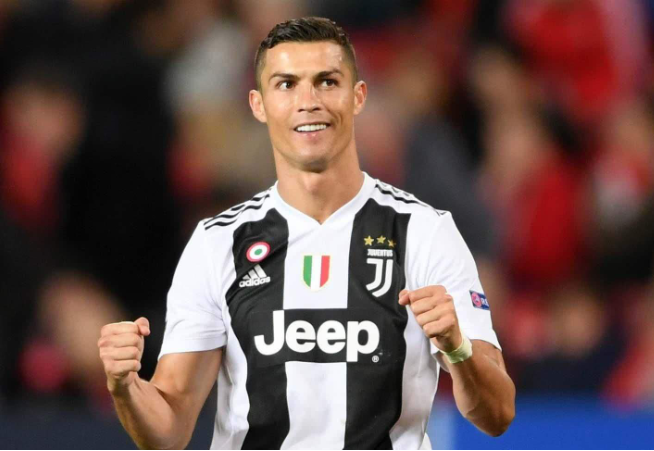 哈兰德成为自盖德-穆勒以来，国家队前48场至少打进55球首人