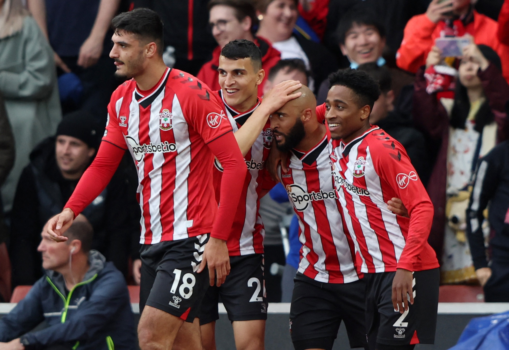 欧冠半场：派尚扳平，格林伍德反超，马赛暂2-1圣吉罗斯