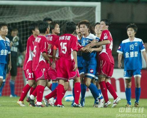 巴萨vs法兰克福首发：亚马尔、莱万出战，拉什福德替补