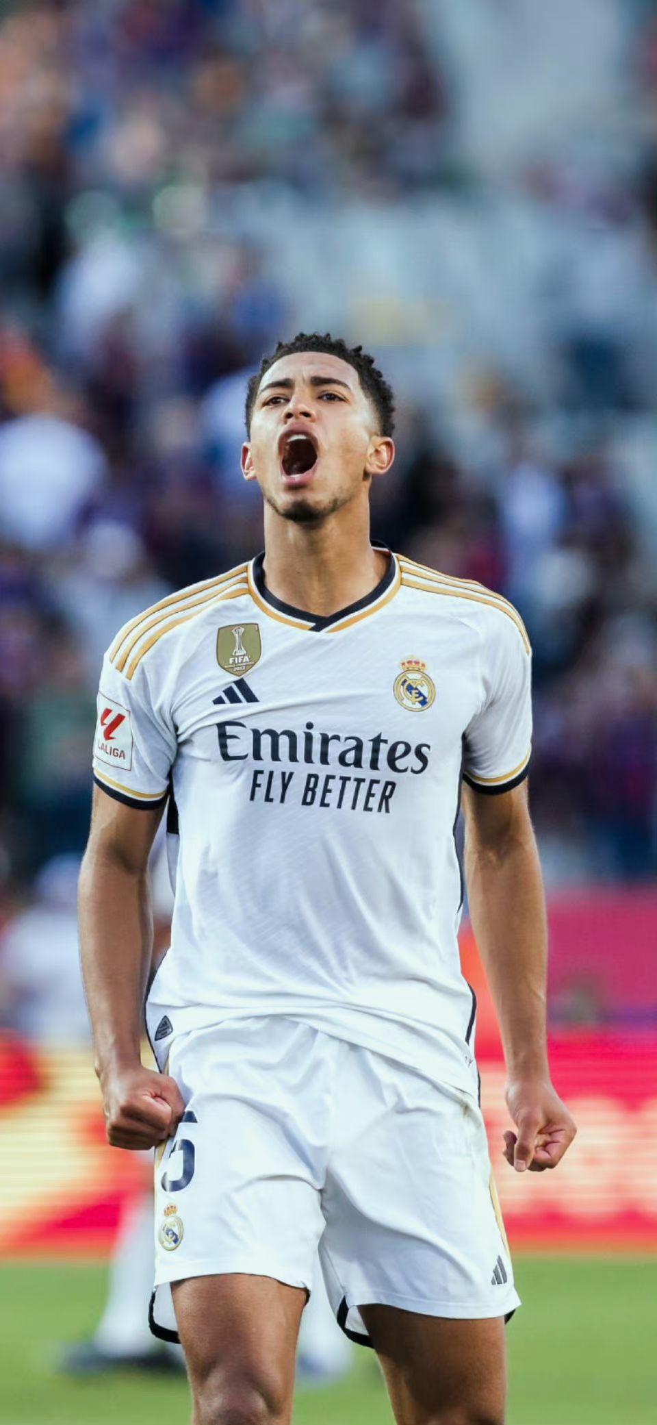 奥斯卡庆祝海港夺冠：我们是冠军！祝贺我的队友、朋友和球迷