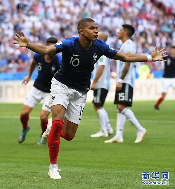 杜兰特连续三场得分上双