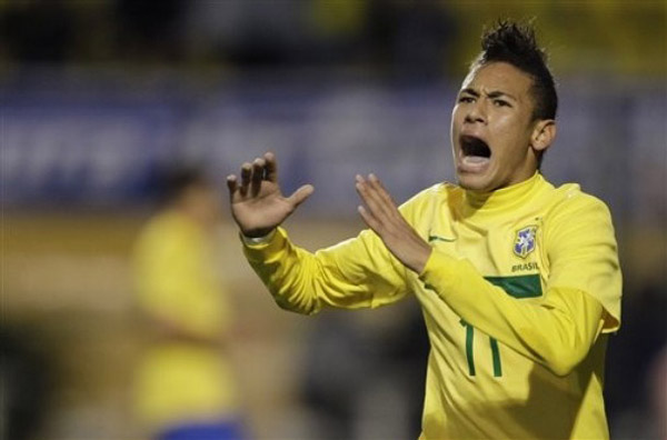 跟队记者：米兰将在周五和维尔图斯恩泰拉进行友谊赛