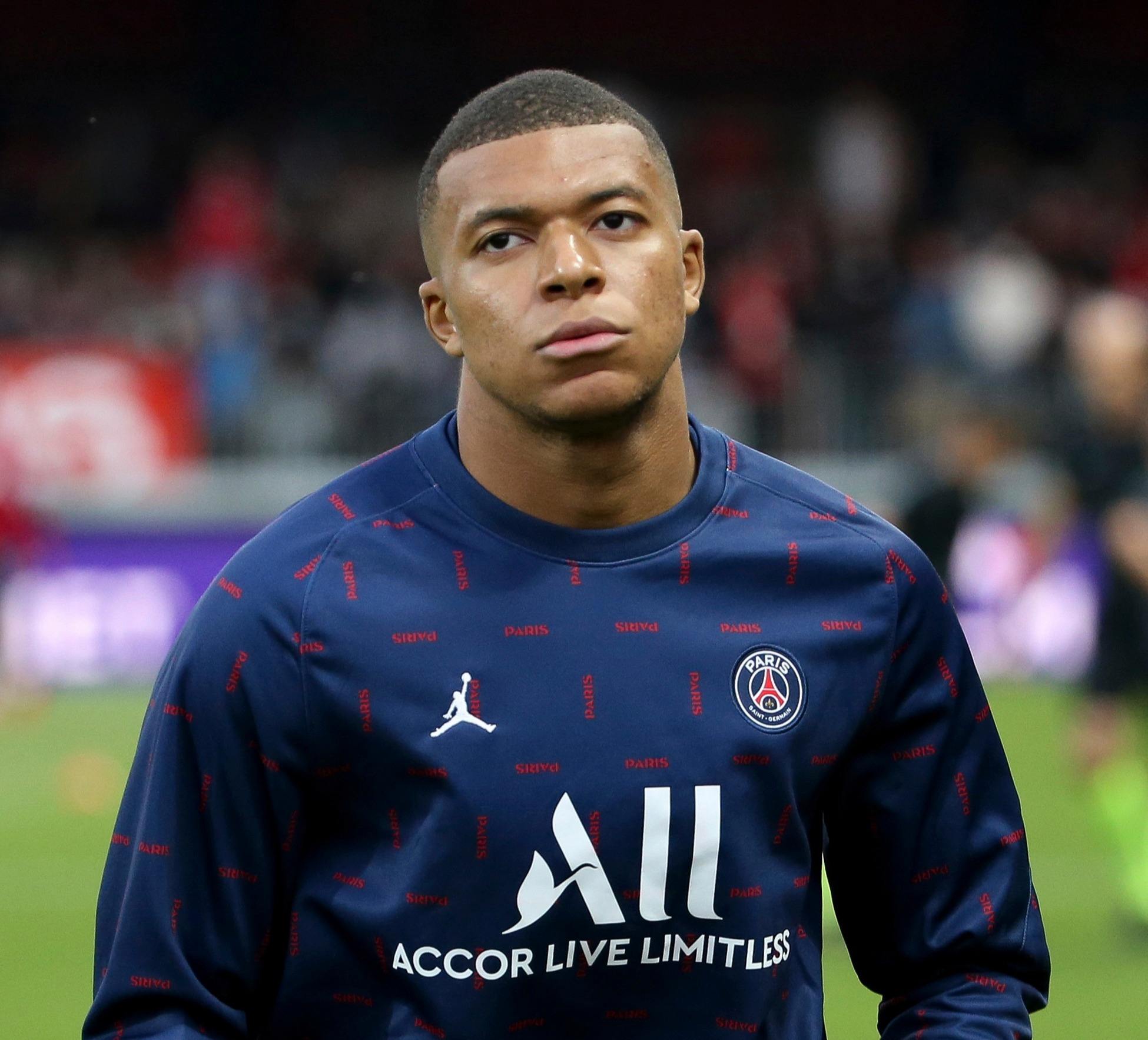 广东93-106山西 球员评价：2人满分，2人及格，4人低迷