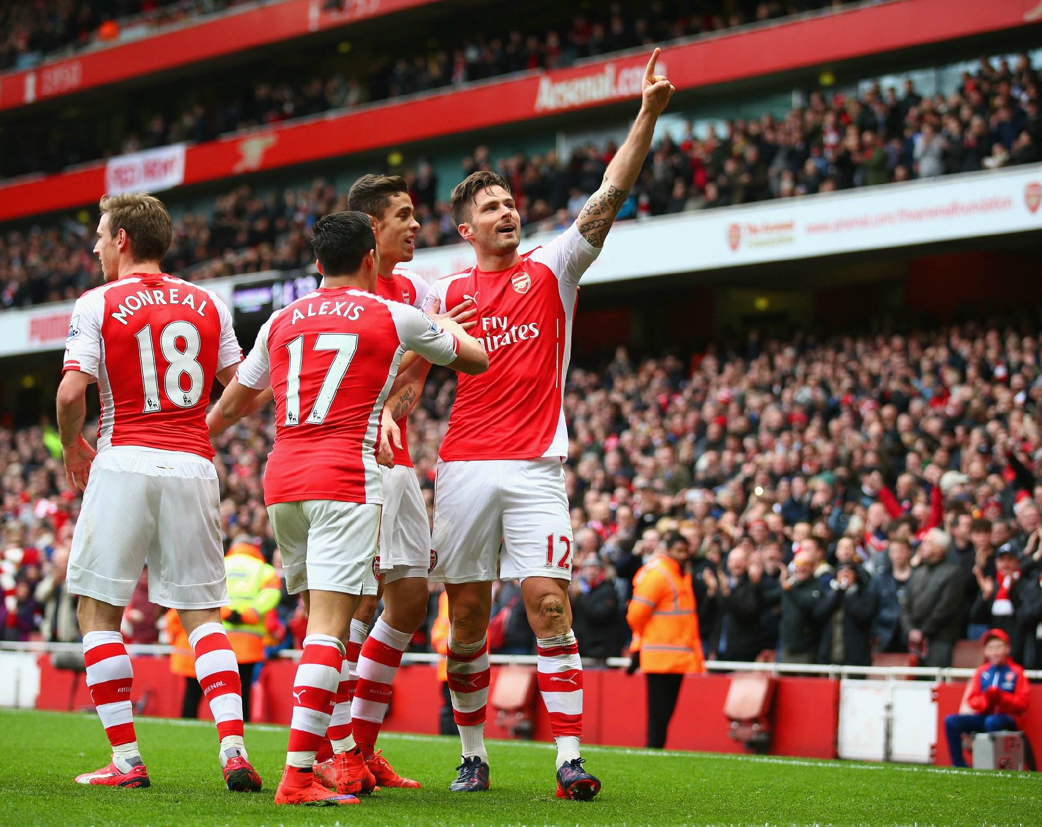 德天空：目前谢什科和曼联的转会进展远高于西蒙斯与切尔西