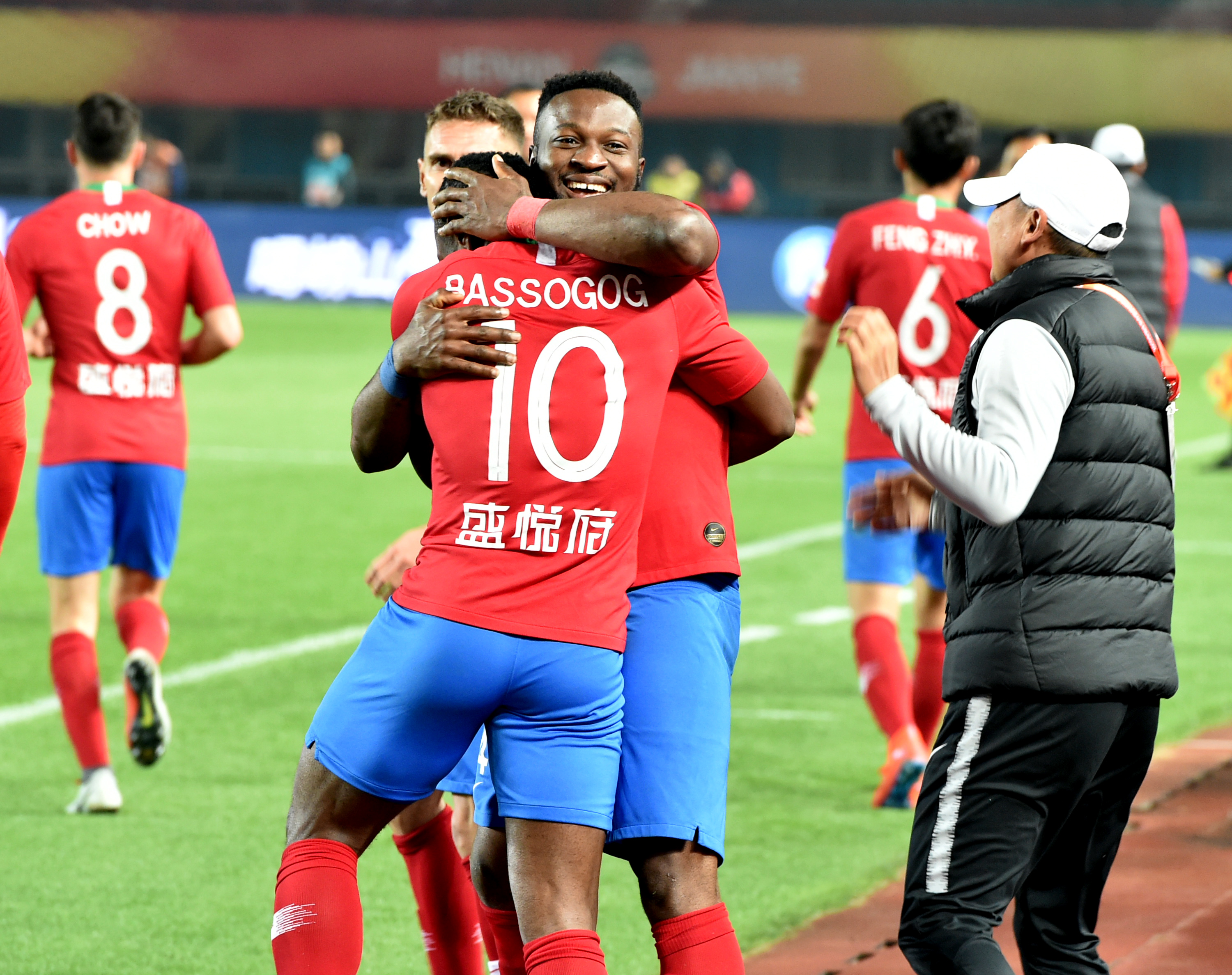 比利亚：西班牙前国脚奎尼是西班牙足球历史上最伟大的射手